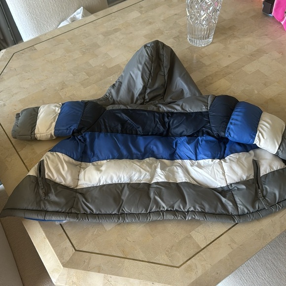 Children’s place 24 months jacket - Picture 3 of 3